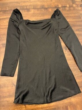 Princess Polly Mini Dress Women’s 4 Black Long Sleeve Satin Shiny
